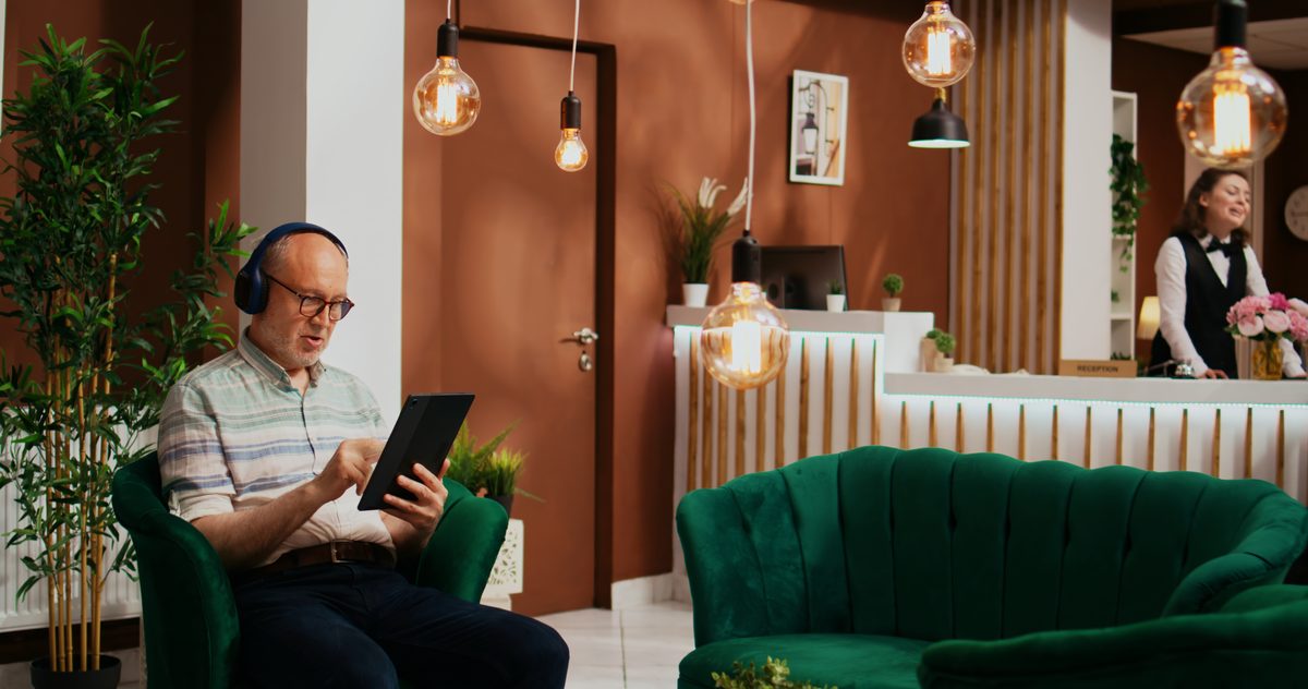 How Fast Should a Small Hotel or Wellness Studio Reply to a Booking Enquiry in 2026?